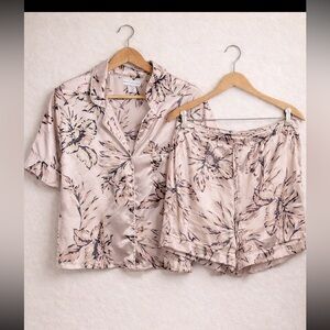 House of Harlow 1960 Blush Floral Pajama Set